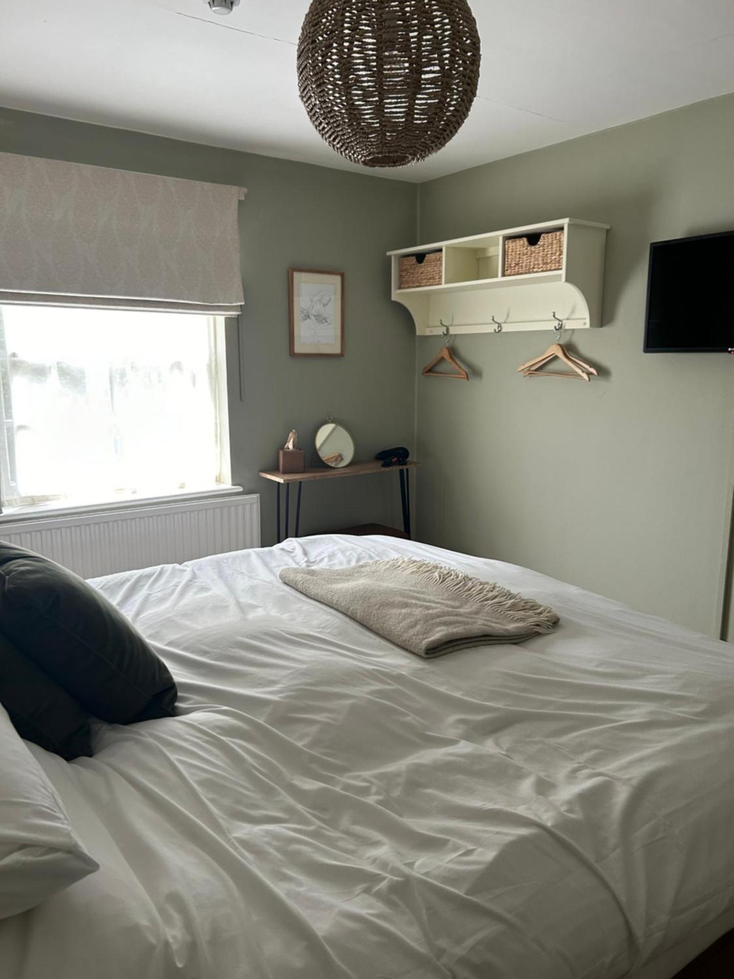 The White Horse Hotel ฟาเวอร์แชม ภายนอก รูปภาพ