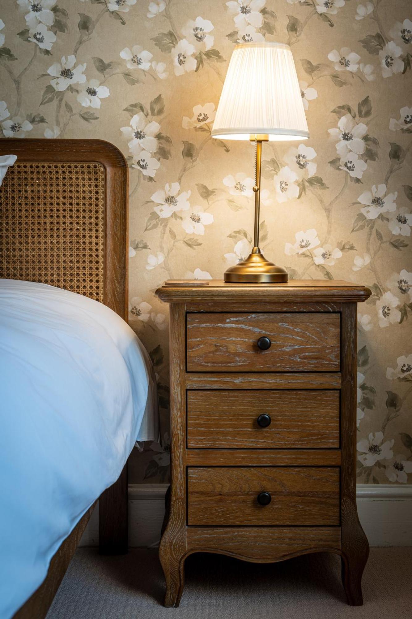The White Horse Hotel ฟาเวอร์แชม ภายนอก รูปภาพ